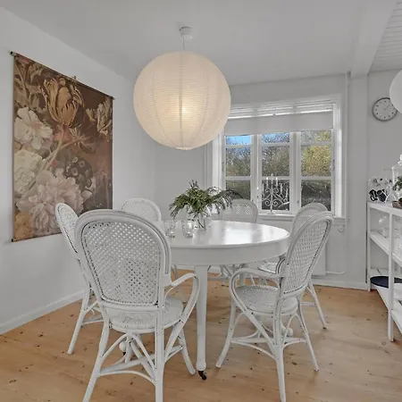 3 Bedroom Awesome In بيت للعطل Ostermarie