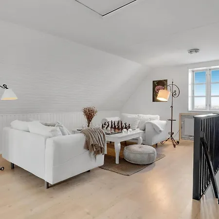 Holiday home 3 Bedroom Awesome In