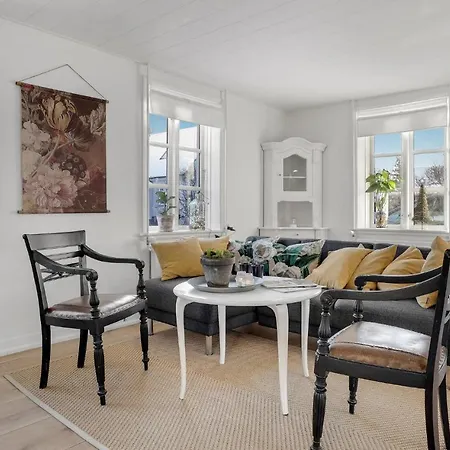 3 Bedroom Awesome In * Ostermarie