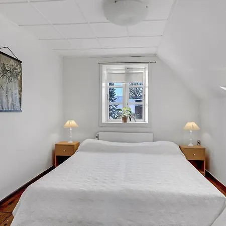 3 Bedroom Awesome In بيت للعطل